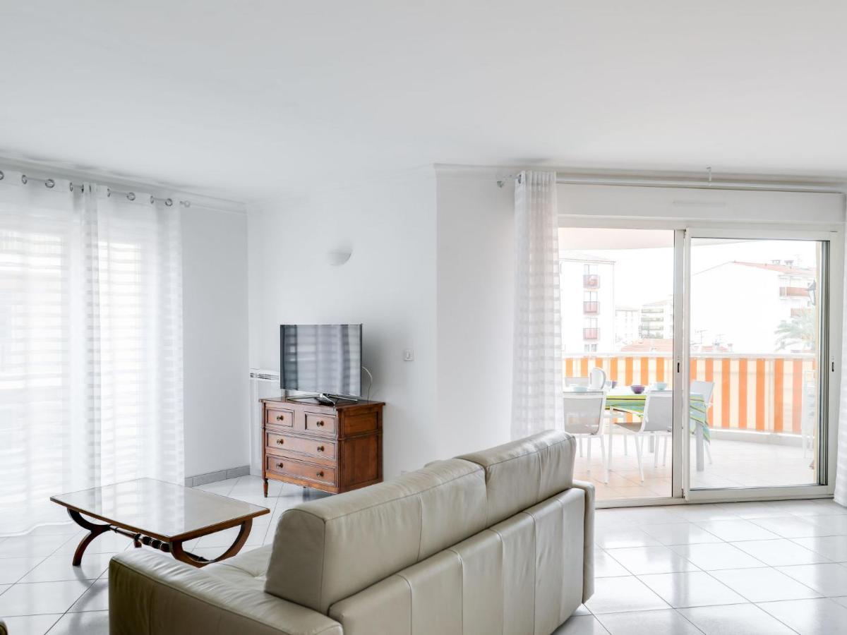 Apartment Résidence L'Amiral Saint-Raphaël Extérieur photo